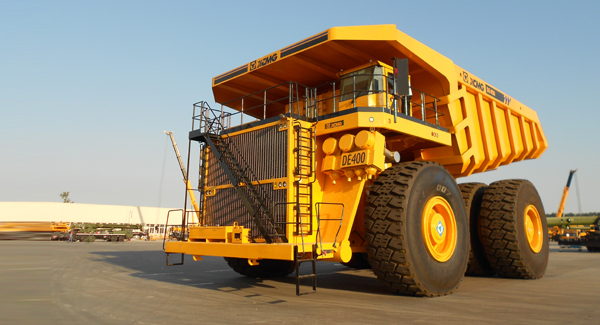 全球最大的DE400矿用自卸车在盈彩官网平台成功下线
