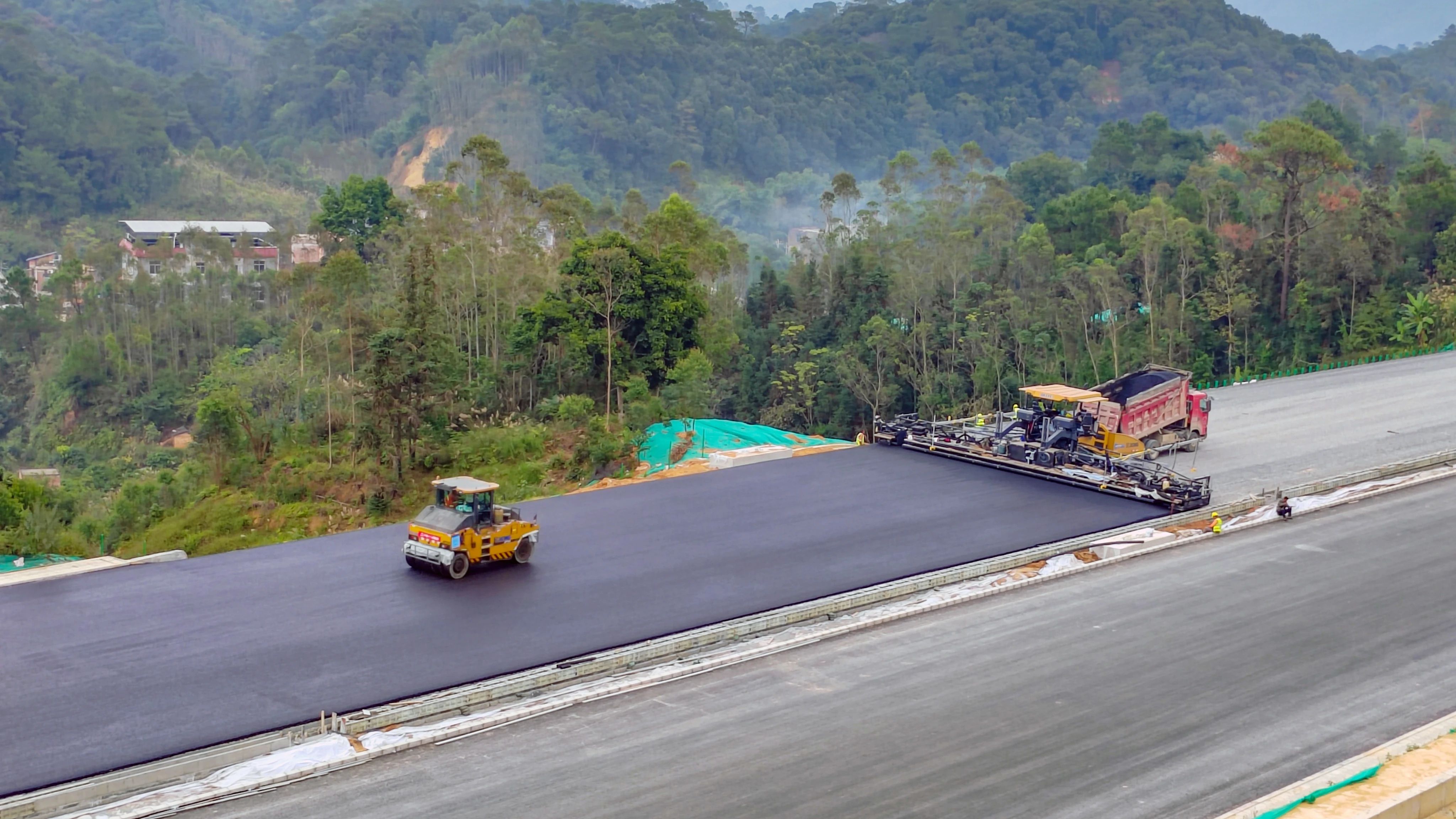 又一高速公路大项目，闪耀“盈彩官网平台金”！